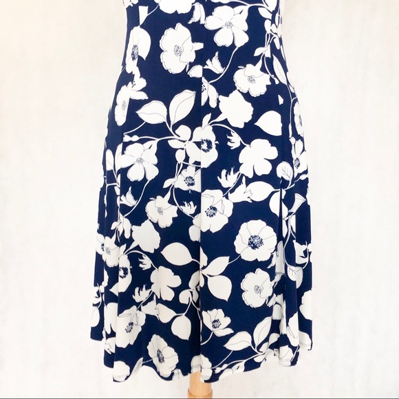 Liz Claiborne Navy and White Floral Knit Dress - Picture 6 of 8